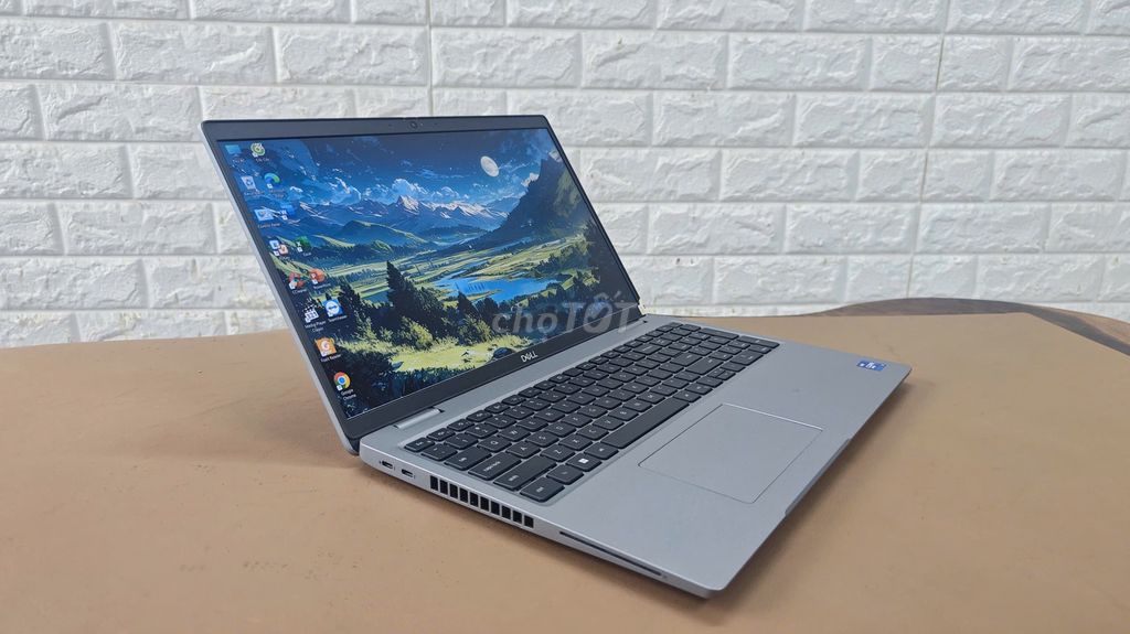 Dell Latitude 5520/i7-1185G7/15.6 inch/8GB/256GB. Mua bán Laptop tại Quận Ninh Kiều Cần Thơ được đăng bởi Huỳnh Ngân hình 1