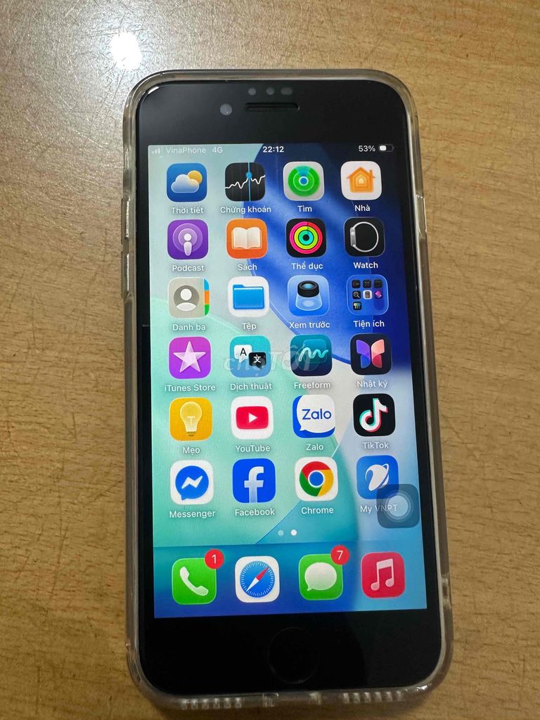 Apple iPhone SE Trắng Đã sử dụng. Mua bán Điện thoại tại Thành phố Dĩ An Bình Dương được đăng bởi văn huê hình 1
