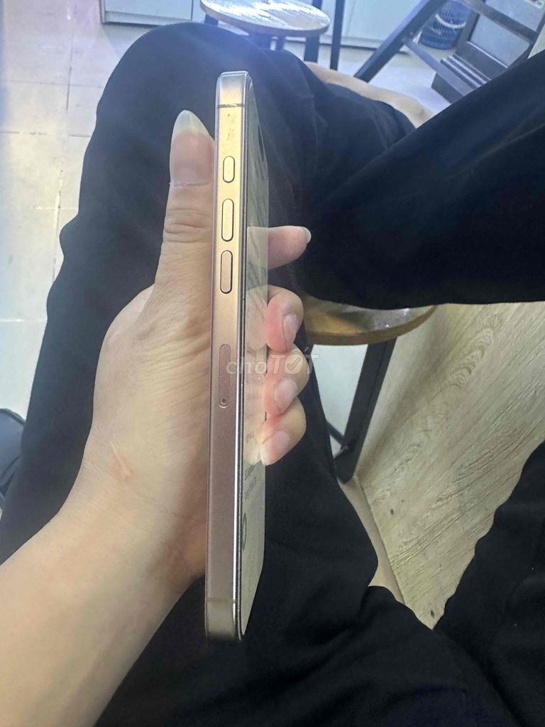 Apple iPhone 16 Pro Max 256GB Vàng 89%. Mua bán Điện thoại tại Quận Cầu Giấy Hà Nội được đăng bởi Hợi Điện Thoại Lướt Giá Rẻ hình 1