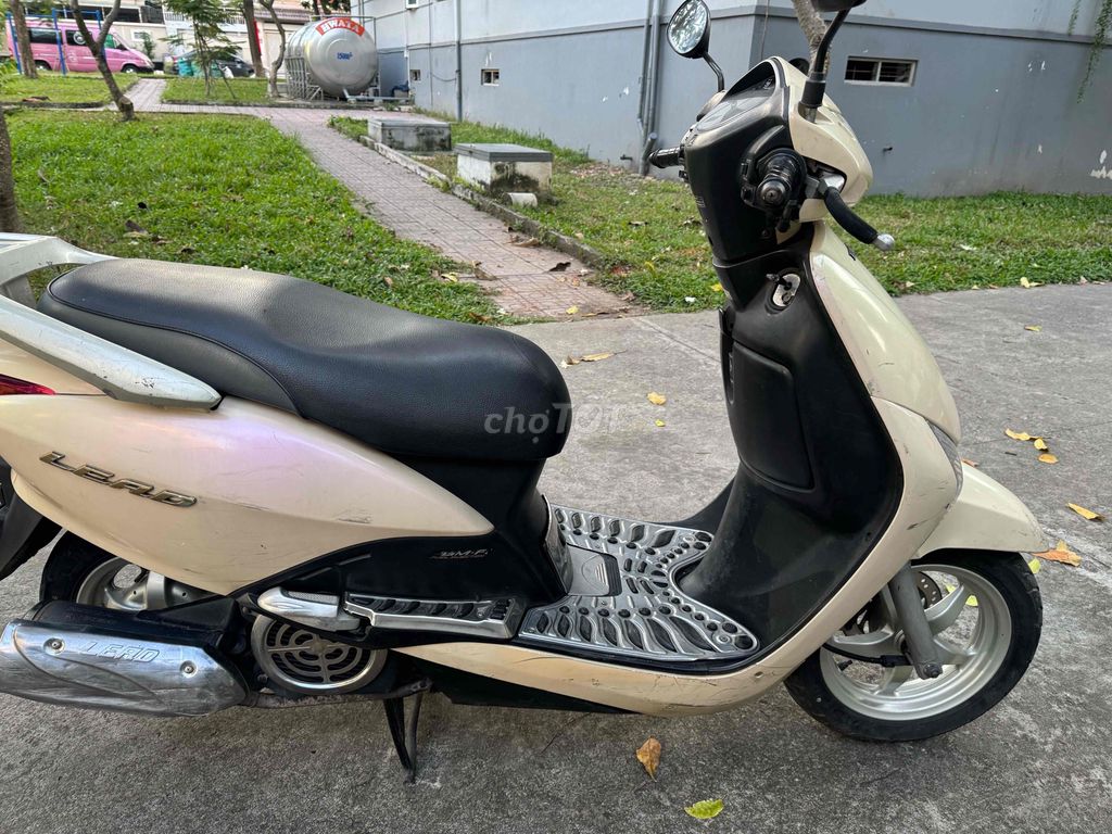 Honda Lead 2011 Đá Chống Tắt Máy. Mua bán Xe máy tại Quận Gò Vấp Tp Hồ Chí Minh được đăng bởi Cầm Đồ Cường Phát hình 5