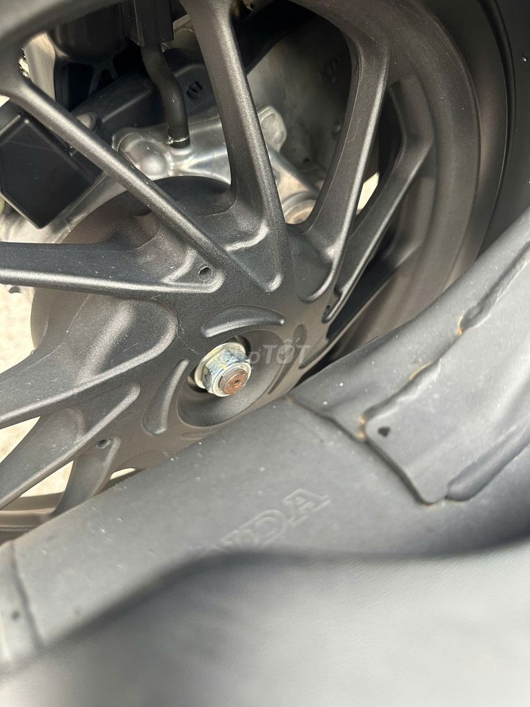 Honda SH Mode 125 ABS 2023 Xám 9000km. Mua bán Xe máy tại Huyện Bình Chánh Tp Hồ Chí Minh được đăng bởi VÕ MINH HẬU hình 20