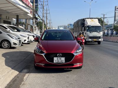 Mazda 2 Luxury 1.5L sx 2022 Đi Chuẩn 3 Vạn Miles