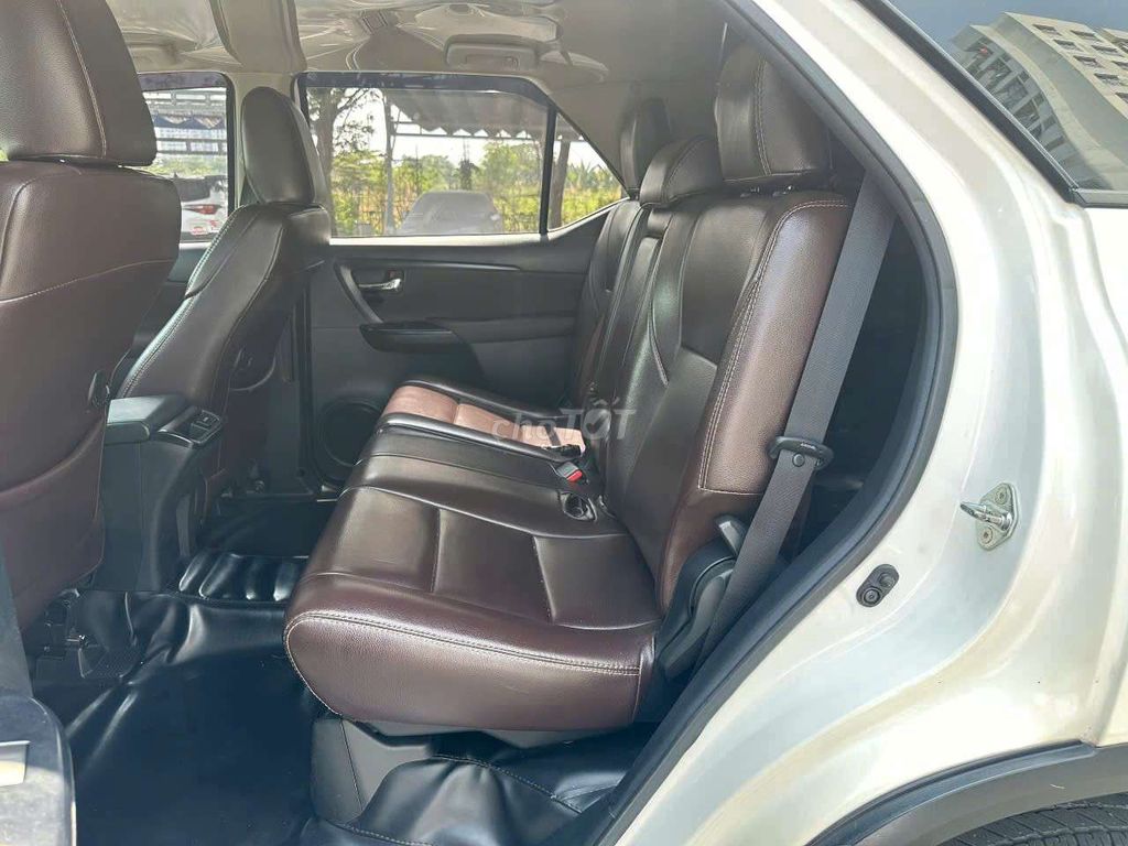 Toyota Fortuner 2019 2.4G 4x2 MT - 95000 km