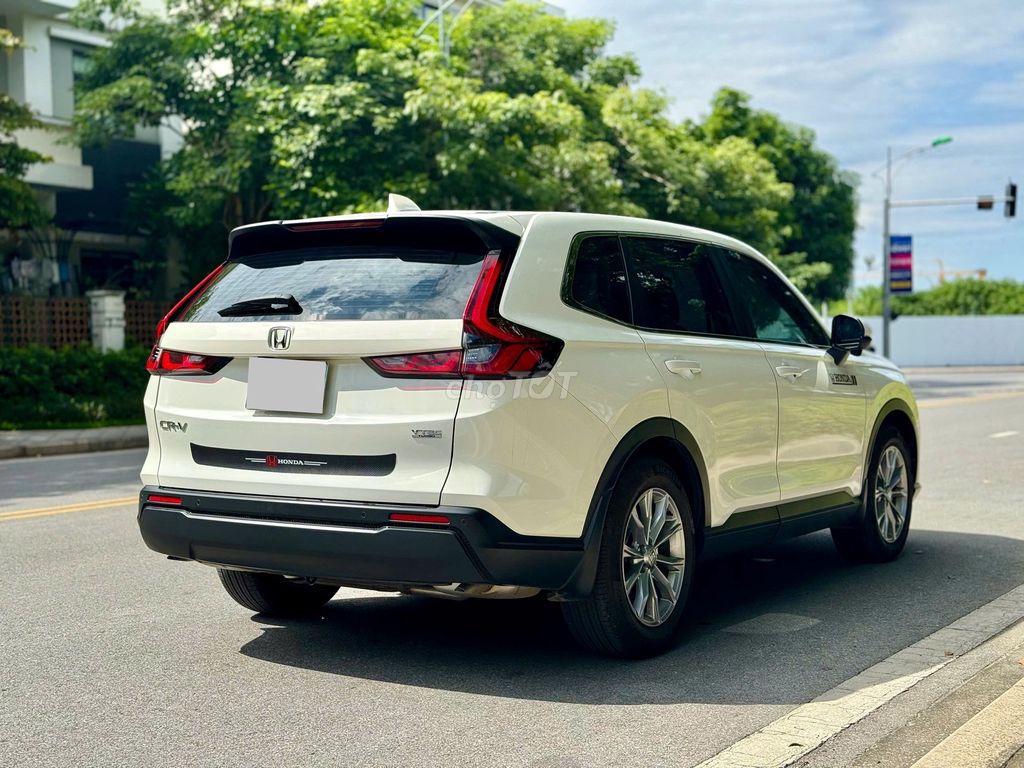 Honda CR V 2025 L - 10800 km. Mua bán Ô tô tại Quận Cầu Giấy Hà Nội được đăng bởi Hùng Eco Auto hình 8