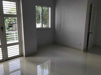 Nhà phố KDC Làng Đại Học B, Phước Kiển, 85m2.