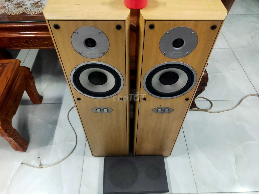 Loa cay hi end Altax 2bas điện 22cm míc16 tret dom