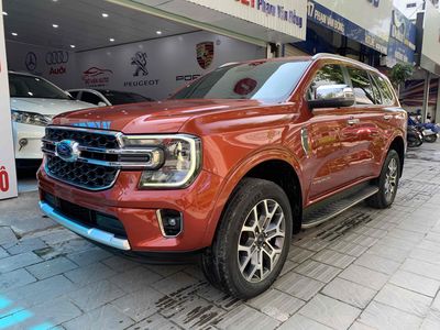 Ford Everest 2022 Titanium 2.0L 4x2 AT - 30000 km. Mua bán Ô tô tại Quận Bắc Từ Liêm Hà Nội được đăng bởi Quân Uy Tín