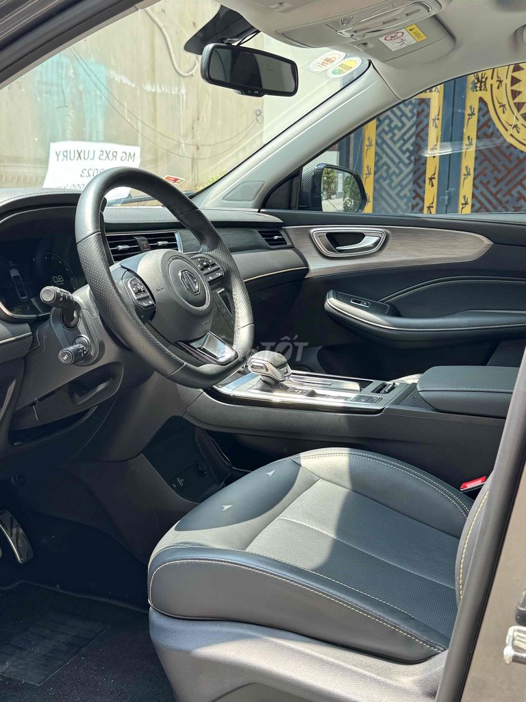 MG RX5 2024 - 25000 km. Mua bán Ô tô tại Quận 12 Tp Hồ Chí Minh được đăng bởi Tài trần hình 9