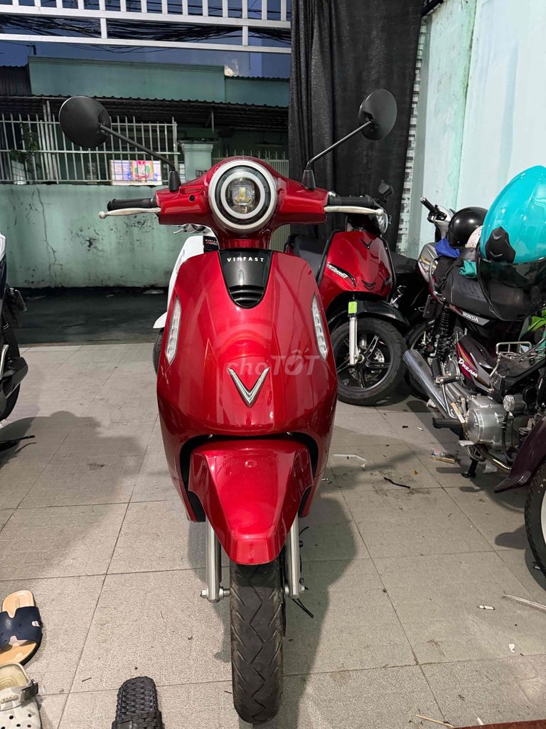 Электроскутер VinFast EVO Grand Красный 6000 км