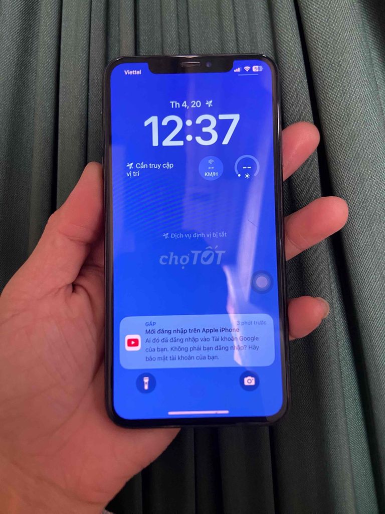iPhone Xs Max 64GB Đen. Mua bán Điện thoại tại Thành phố Thủ Dầu Một Bình Dương được đăng bởi tùng hình 1