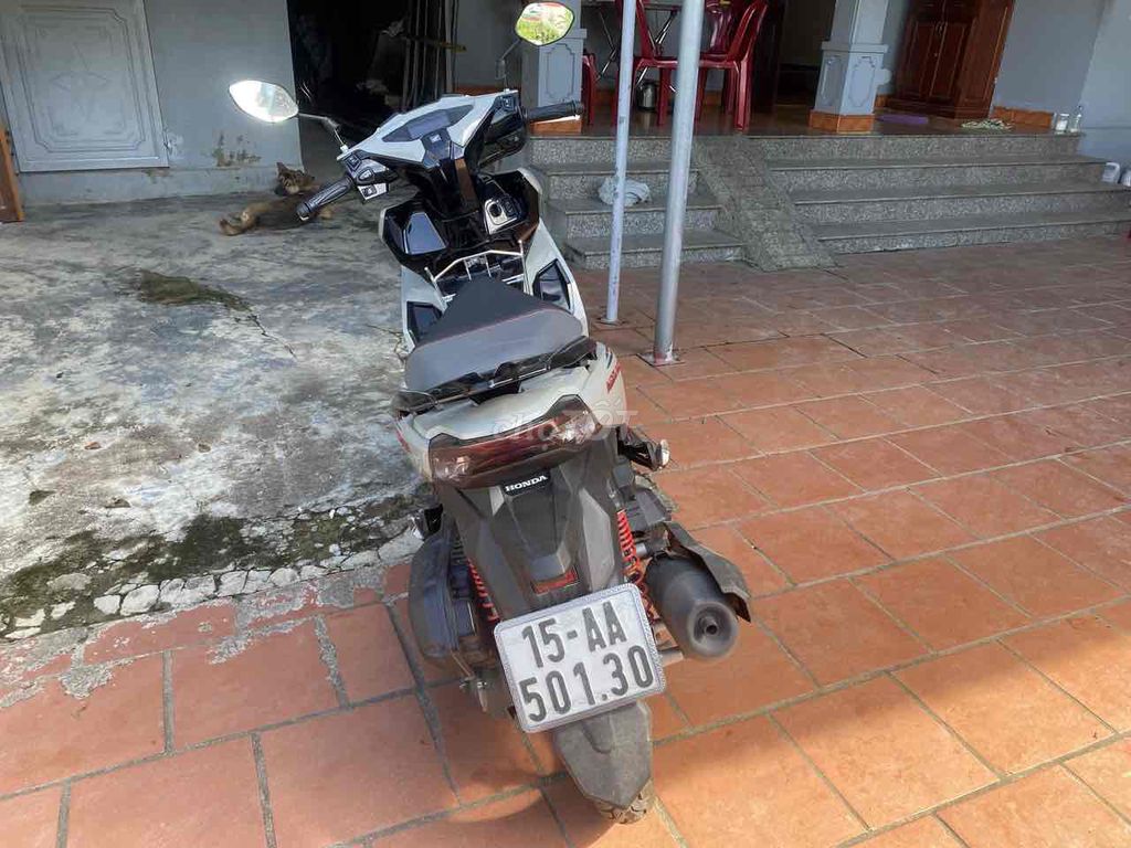 xe ab 125 mới mua đăng ký chính chủ đi gần 2k km. Mua bán Xe máy tại Huyện An Lão Hải Phòng được đăng bởi trung kiên hình 4