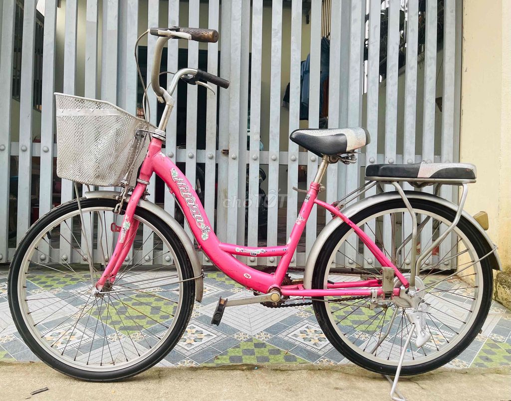 Thanh lý xe đạp nữ như hình. Quảng Biên trảng bom. Mua bán Xe đạp tại Huyện Trảng Bom Đồng Nai được đăng bởi Vy Anh hình 1