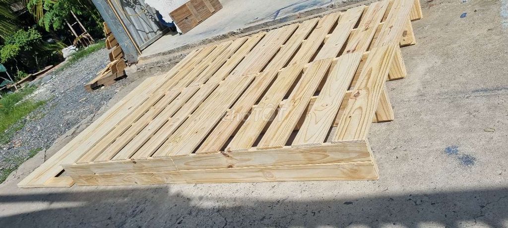 GIƯỜNG PALLET  GIÁ XƯỞNG+nệm CAO SU NON