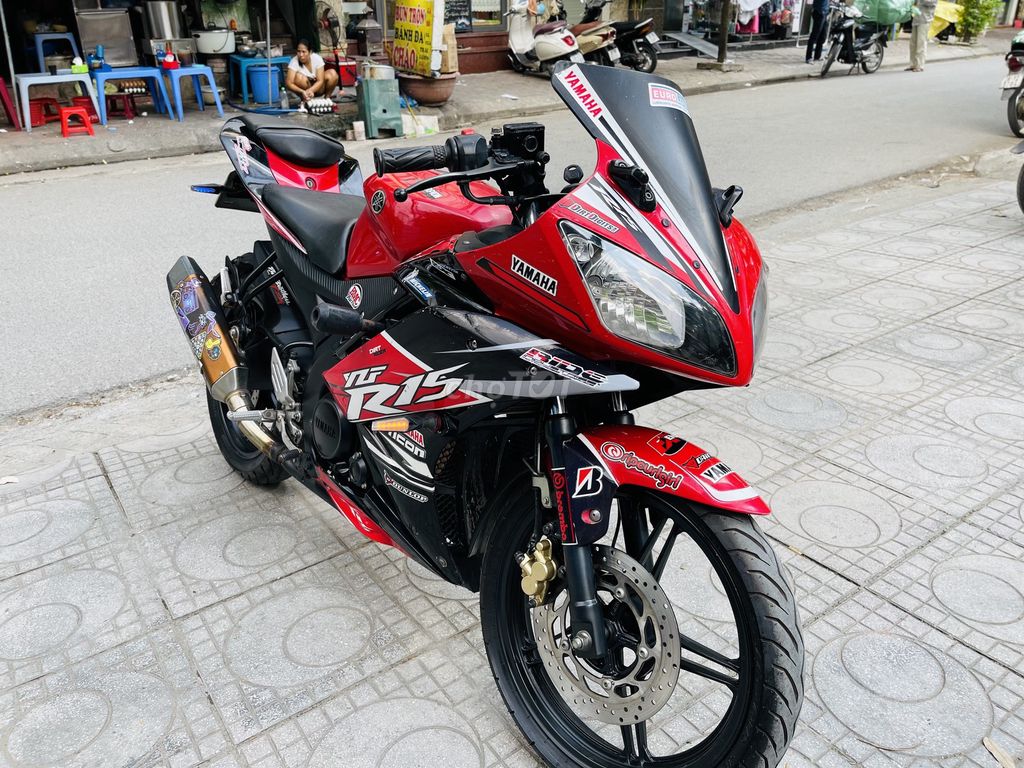Xe máy Yamaha R15 màu Đỏ Đen. Mua bán Xe máy tại Quận Nam Từ Liêm Hà Nội được đăng bởi MAI HÒA hình 4