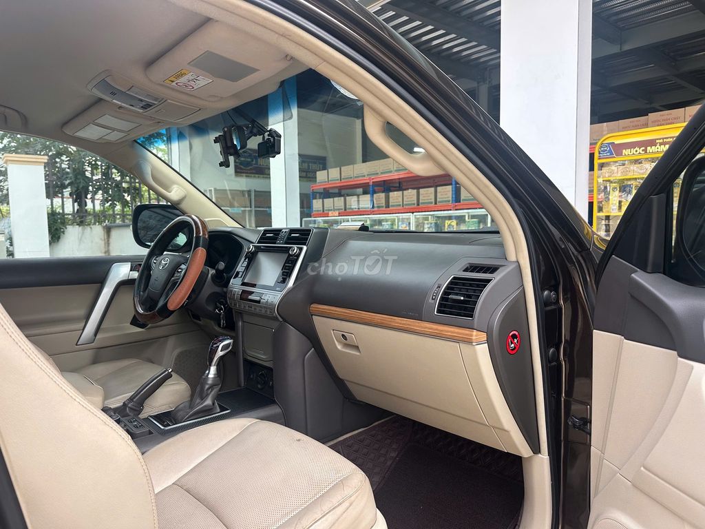 Toyota Prado VX 2.7L 2018 Nâu cà phê. Mua bán Ô tô tại Huyện Đông Anh Hà Nội được đăng bởi Đức Anh hình 4