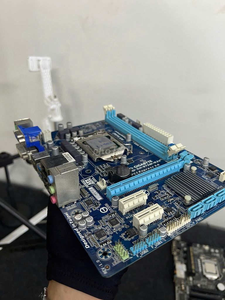 Bo mạch chủ Gigabyte B75 LGA 1155 -CPU I5 2400. Mua bán Linh kiện (RAM, Card...) tại Quận Phú Nhuận Tp Hồ Chí Minh được đăng bởi tiến tài 770 nguyễn kiệm p4 quận phú nhuận hình 1