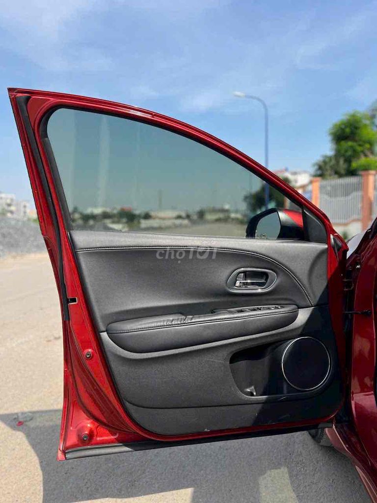 Honda HR-V 2021 1.8L 76.000 km. Mua bán Ô tô tại Quận Gò Vấp Tp Hồ Chí Minh được đăng bởi Nguyễn Nam Sang hình 9