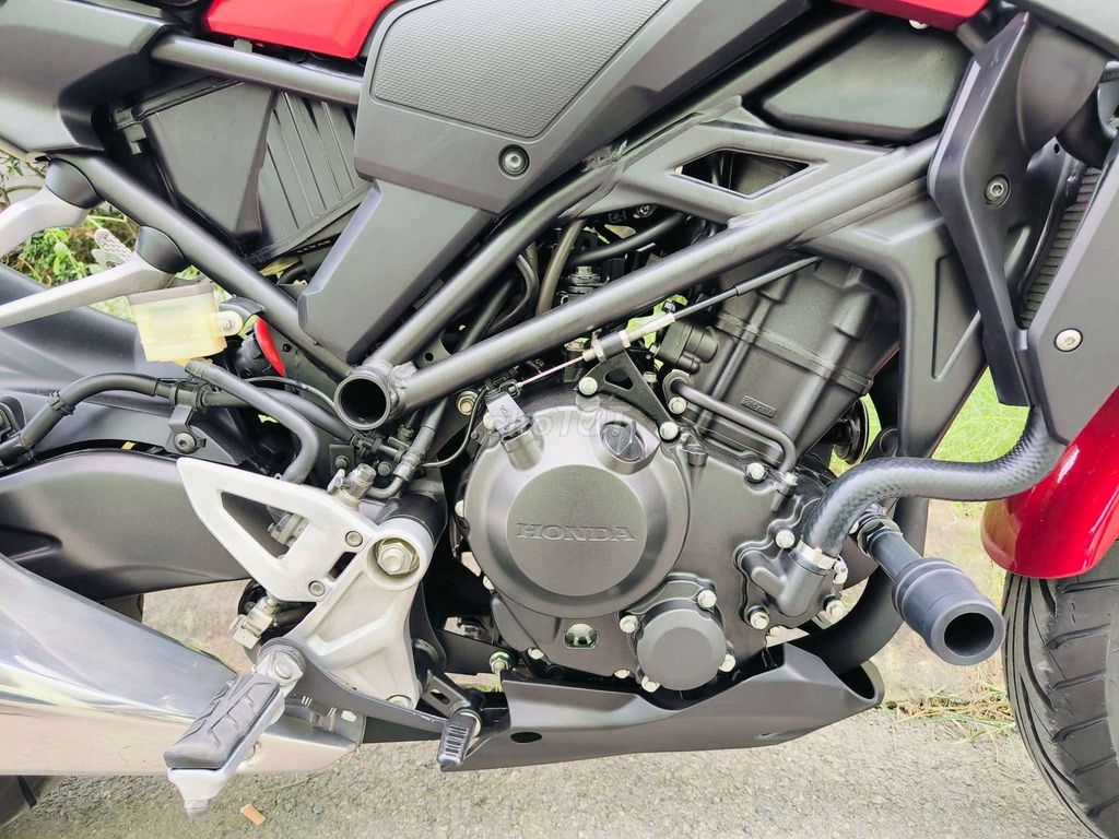 HONDA CB300 ABS 2021 BSTP CHÍNH CHỦ , CHUẨN XE ĐẸP. Mua bán Xe máy tại Thành phố Thủ Đức Tp Hồ Chí Minh được đăng bởi HIỆP AN MOTO 233 QUỐC LỘ 13 CŨ HIỆP BÌNH PHƯỚC THỦ ĐỨC  hình 4