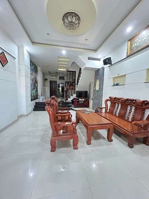 Аренда · 3 комн. · 90 м² · Huyện Nhà Bè, ул. Đường Huỳnh Tấn Phát