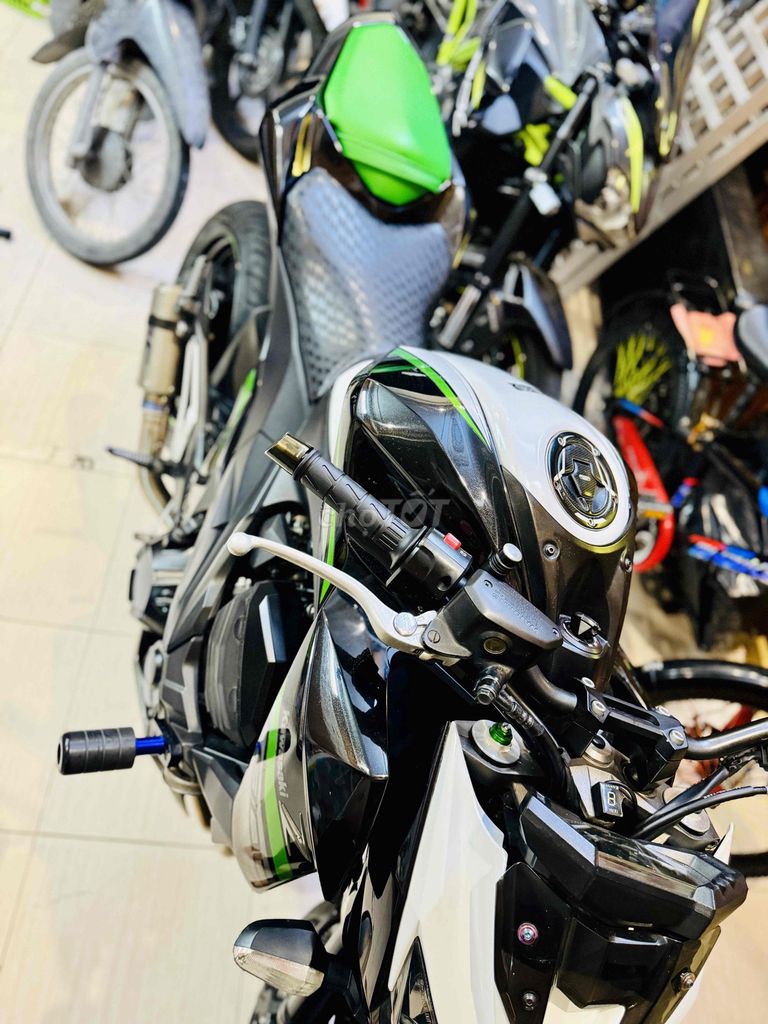 Kawasaki Z800 ABS Năm 2016. Mua bán Xe máy tại Quận Bình Thạnh Tp Hồ Chí Minh được đăng bởi Cao Hoài Nam hình 4