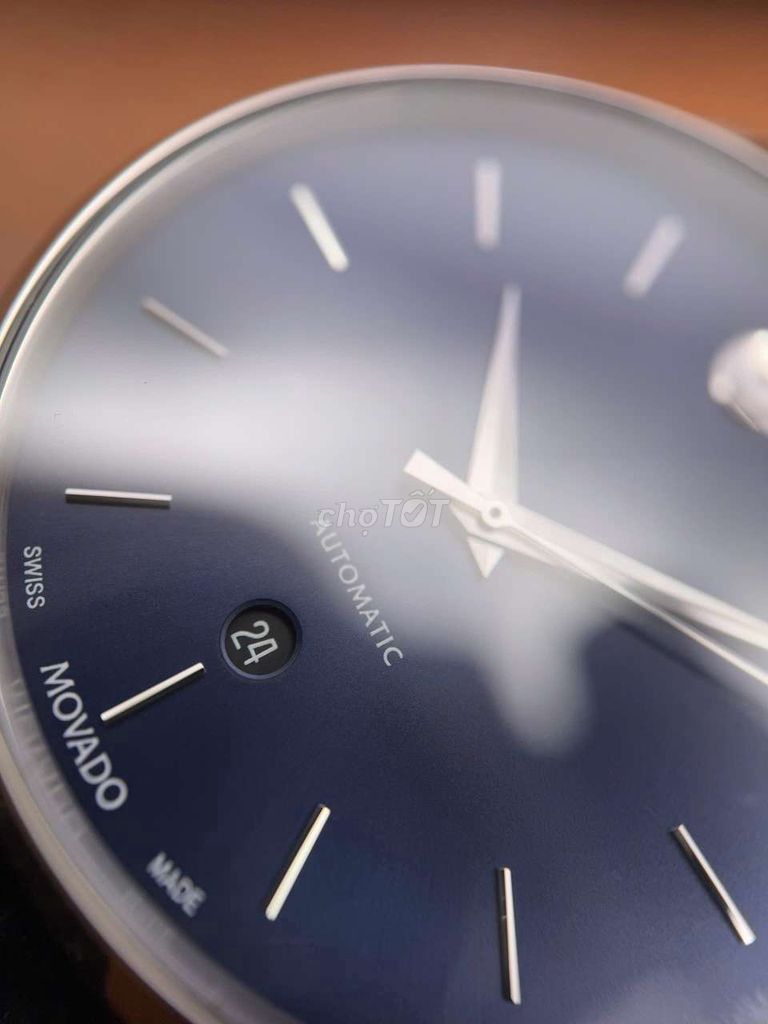 Đồng hồ Movado mặt xah cực mướt thiết kế thah lịch