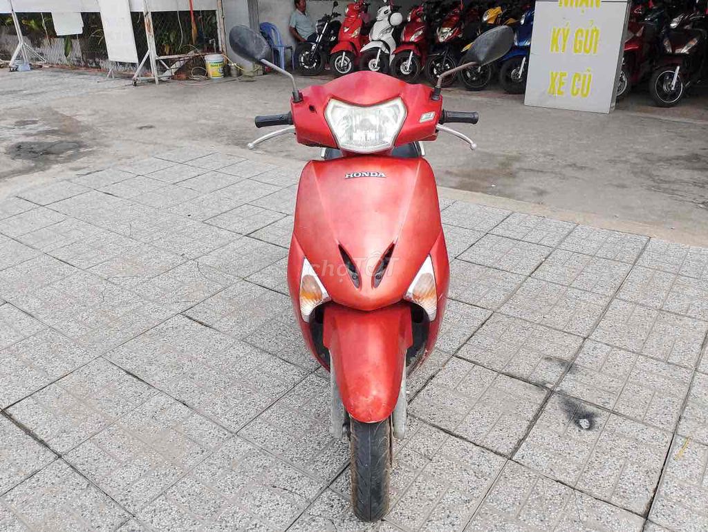 Honda Lead màu Đỏ. Mua bán Xe máy tại Quận Ninh Kiều Cần Thơ được đăng bởi đầy cửa hàng cầu hưng lợi nk cần thơ hình 3