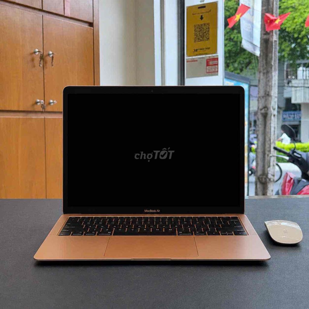 MacBook Air 2018 i5 8GB/128GB. Mua bán Laptop tại Quận Ninh Kiều Cần Thơ được đăng bởi Minh Phát hình 1