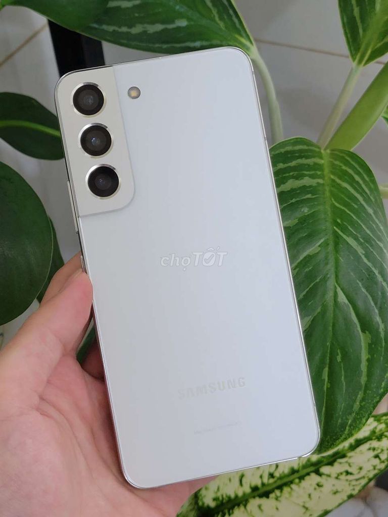 Samsung Galaxy S22 256GB Trắng. Mua bán Điện thoại tại Quận 8 Tp Hồ Chí Minh được đăng bởi Quỳnh Anh hình 1