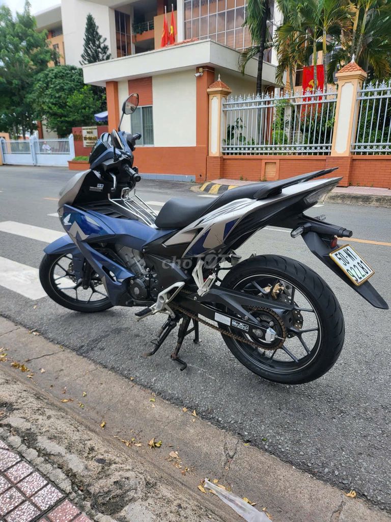 Hcm bán xem honda Winner x 150cc thắng ABS. Mua bán Xe máy tại Quận Tân Phú Tp Hồ Chí Minh được đăng bởi Duong hình 6