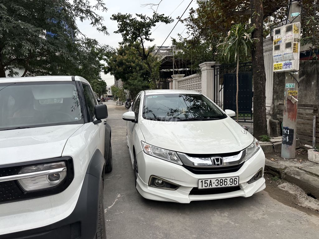 Honda City 2016 1.5 CVT - 10000 km