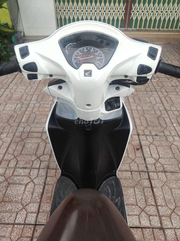 HONDA VISION 2016 XE RẤT SẠCH MÁY ZIN ÊM. Mua bán Xe máy tại Huyện Bình Tân Vĩnh Long được đăng bởi MƯỜI   BÌNH TÂN VL hình 2