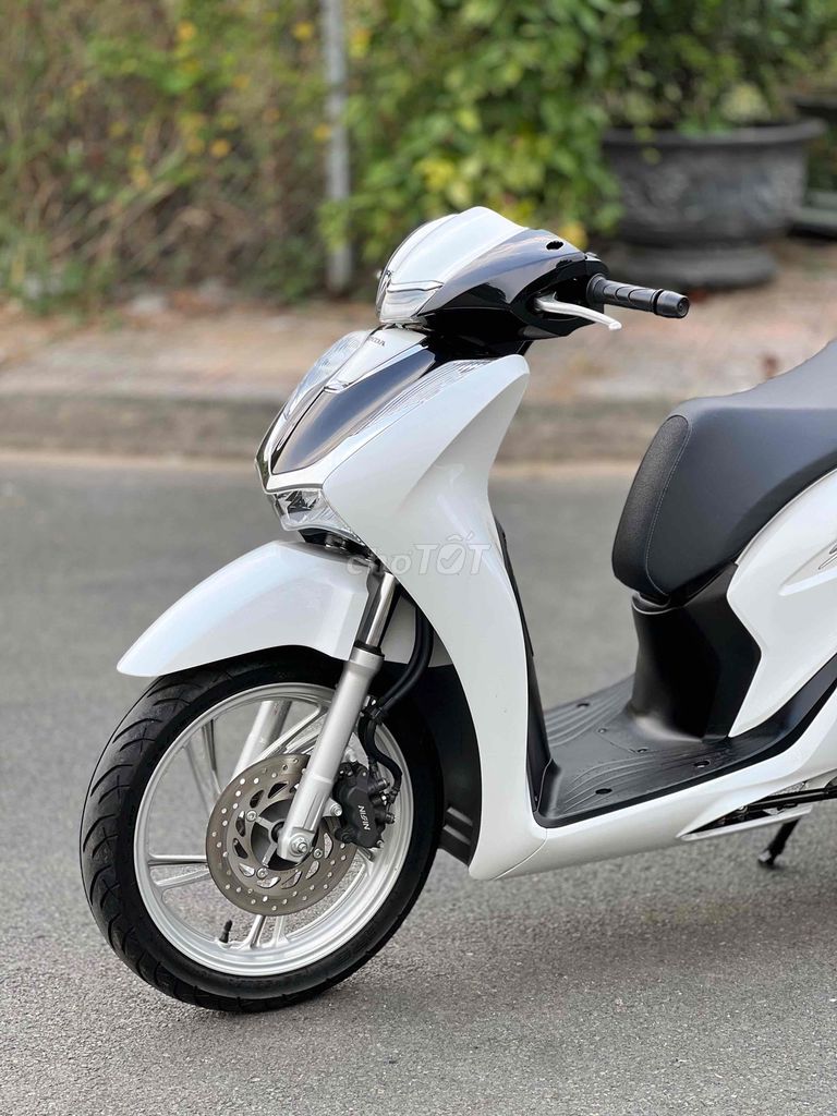 Shvn 150cc Cbs Trắng Đen 2022 Biển 60 Có Trả Góp🎉🎉. Mua bán Xe máy tại Thành phố Biên Hòa Đồng Nai được đăng bởi Xe Máy Phát Đồng hình 7