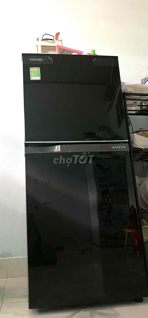 pass tủ đang xài do đổi chỗ ở tủ toshiba 180l mới