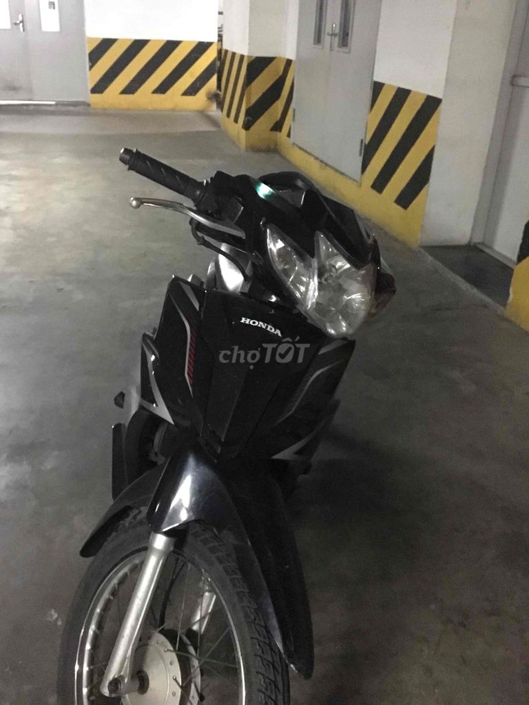 xe không đi bán 8tr5, máy zin. Mua bán Xe máy tại Quận Thanh Xuân Hà Nội được đăng bởi Nam hình 2