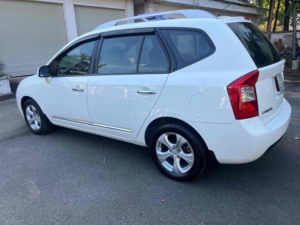 Kia Carens 2015 photo 2