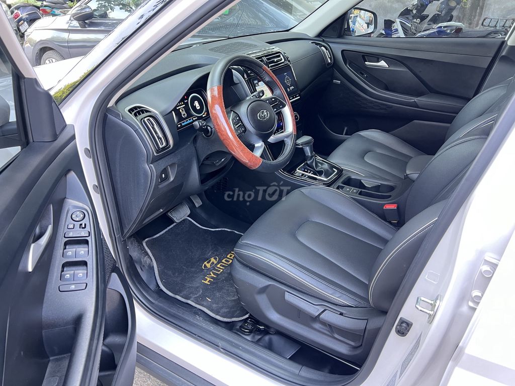 Hyundai Creta cao cấp 2023 “8 nghìn km” như mới 6x. Mua bán Ô tô tại Quận Cầu Giấy Hà Nội được đăng bởi Xe Cũ Dương Đô hình 3