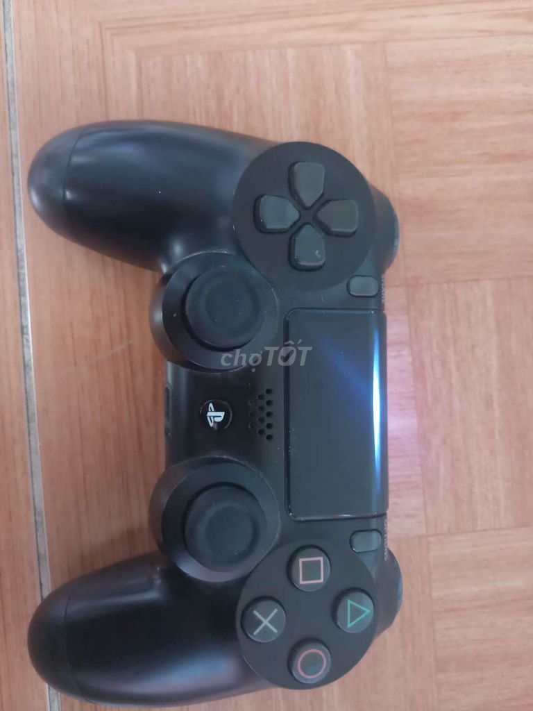 Tay ps4 pro zin chơi ngon ko trôi hay liệt