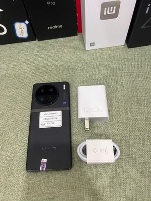 Vivo X90 Pro 12/256 đen lưng da sạc 120w flash COD. Mua bán Điện thoại tại Quận Hoàng Mai Hà Nội được đăng bởi Trần Ngọc Hiếu