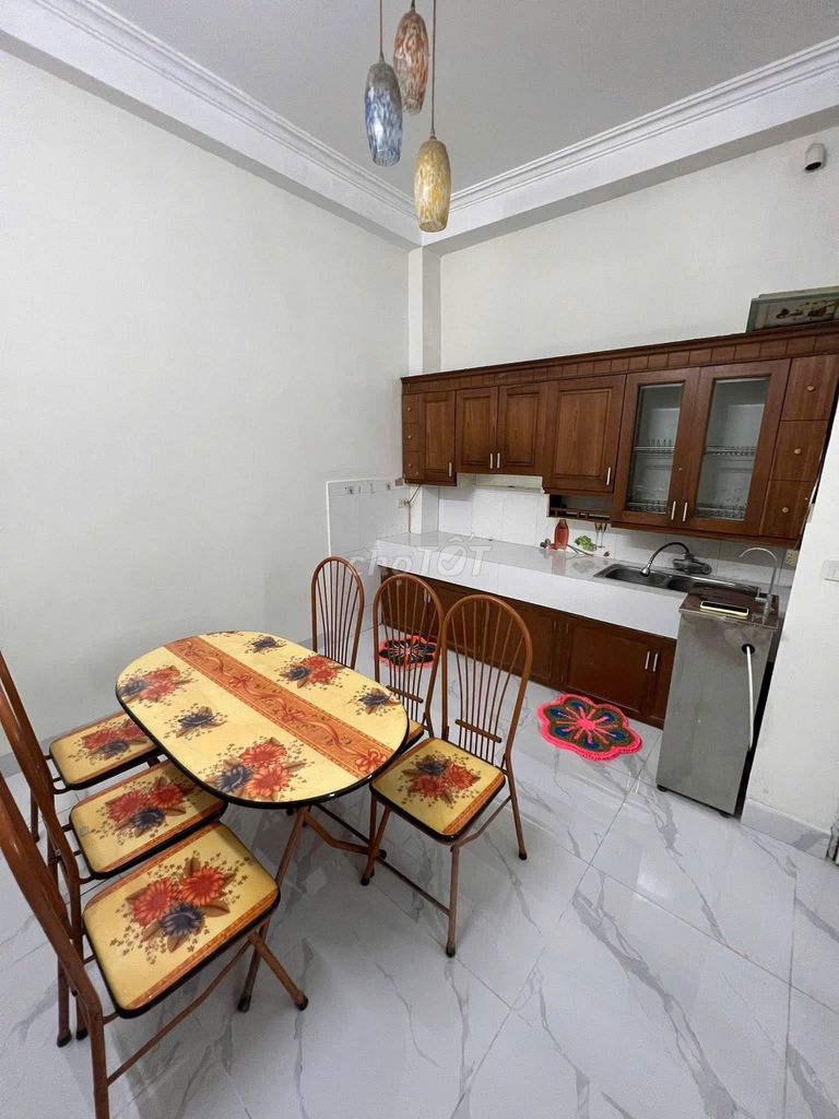 Дом в аренду 147 Лейн Тан Май -40 м2 2-4 этаж -4 спальни