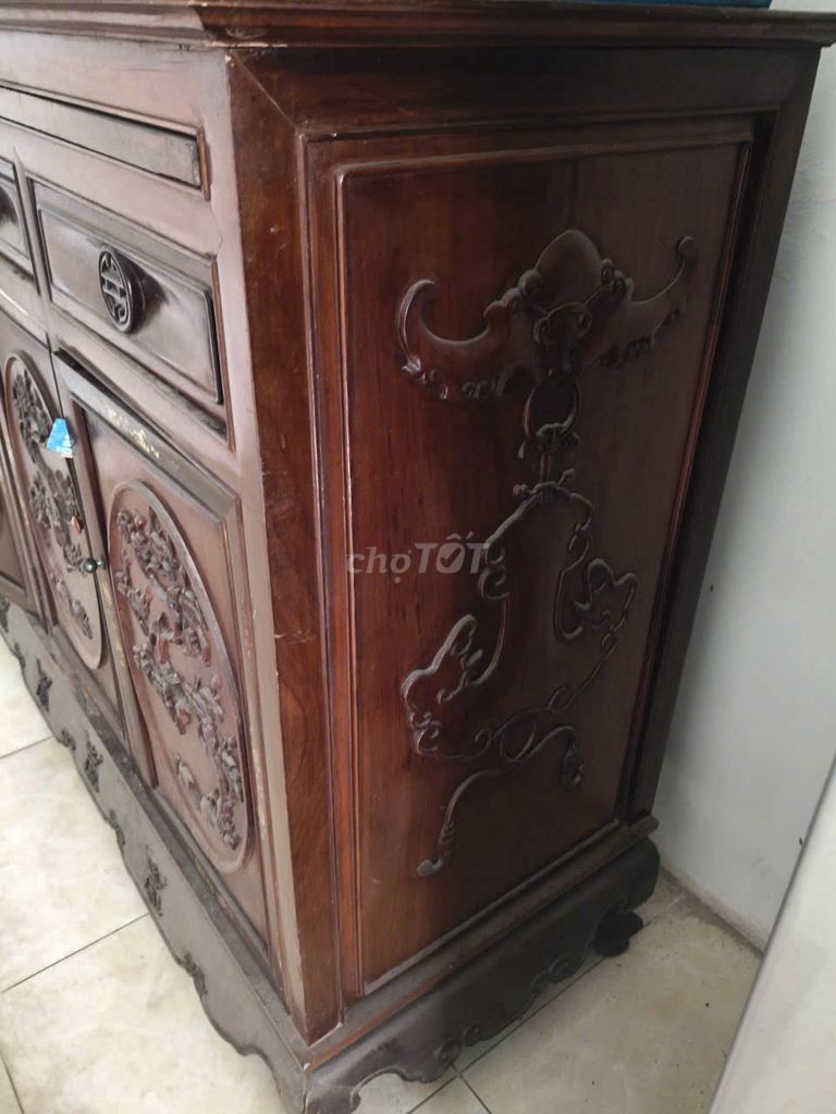 Tủ thờ gỗ nguyên khối Nâu. Mua bán Tủ, kệ gia đình tại Huyện Đông Anh Hà Nội được đăng bởi Lương Thành Tài hình 1