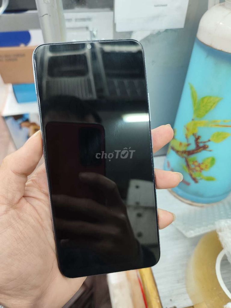 Realme C12 pin trâu 6000mA, androi 11