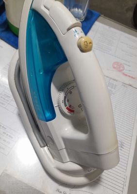 Bàn ủi không dây nội địa nhật. Mua bán Nội thất, đồ gia dụng khác tại Quận 10 Tp Hồ Chí Minh được đăng bởi nguyễn tâm