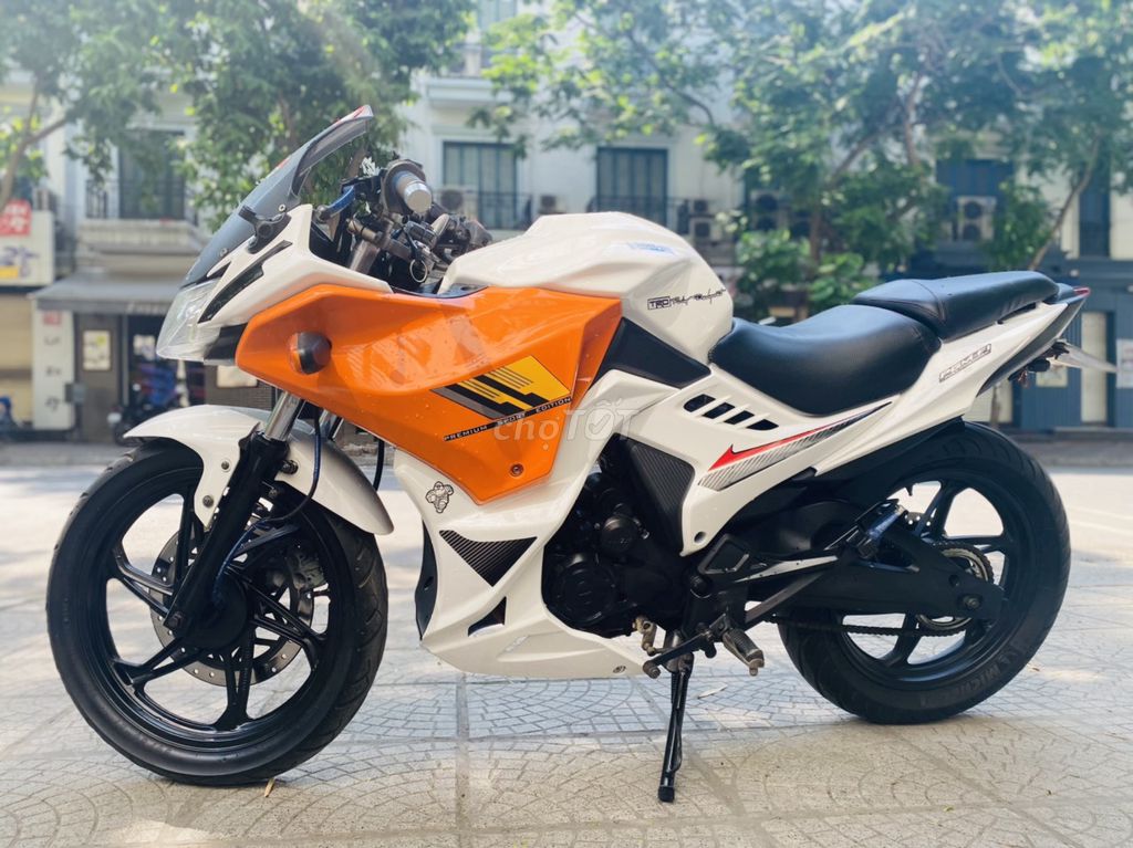 Xe máy màu Trắng Cam, chất liệu Kim loại Nhựa. Mua bán Xe máy tại Quận Nam Từ Liêm Hà Nội được đăng bởi MAI HÒA hình 2