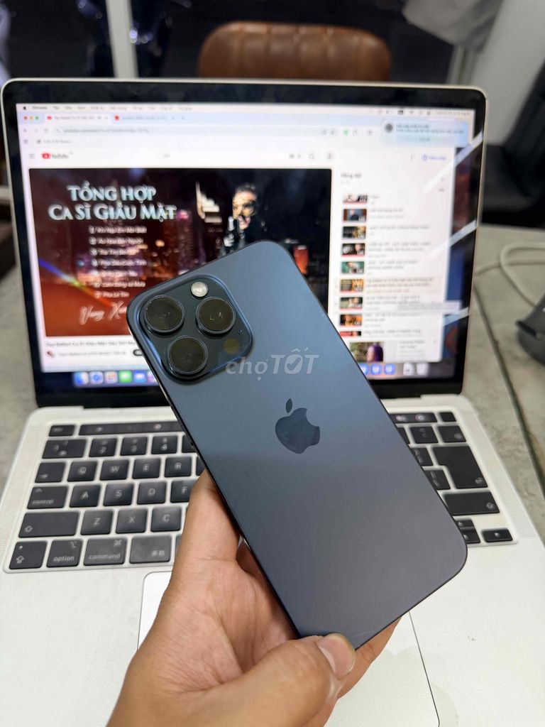 iPhone 15 Pro Max 256GB Xám 93%. Mua bán Điện thoại tại Quận Ngũ Hành Sơn Đà Nẵng được đăng bởi Nghĩa  hình 1