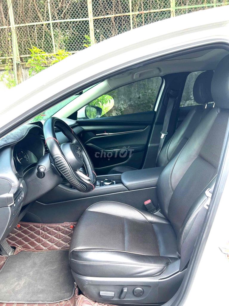 Hãng bán Mazda 3 Premium 1.5AT - 2022. Mua bán Ô tô tại Quận 7 Tp Hồ Chí Minh được đăng bởi FORD chính hãng HCM  hình 5