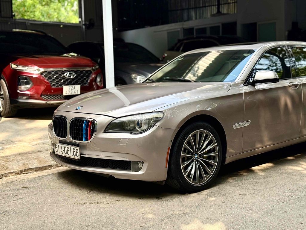 BMW 7 Series 2009 F02 new model dkld 2011. Mua bán Ô tô tại Quận Tân Phú Tp Hồ Chí Minh được đăng bởi Lê Băng Vinh hình 9