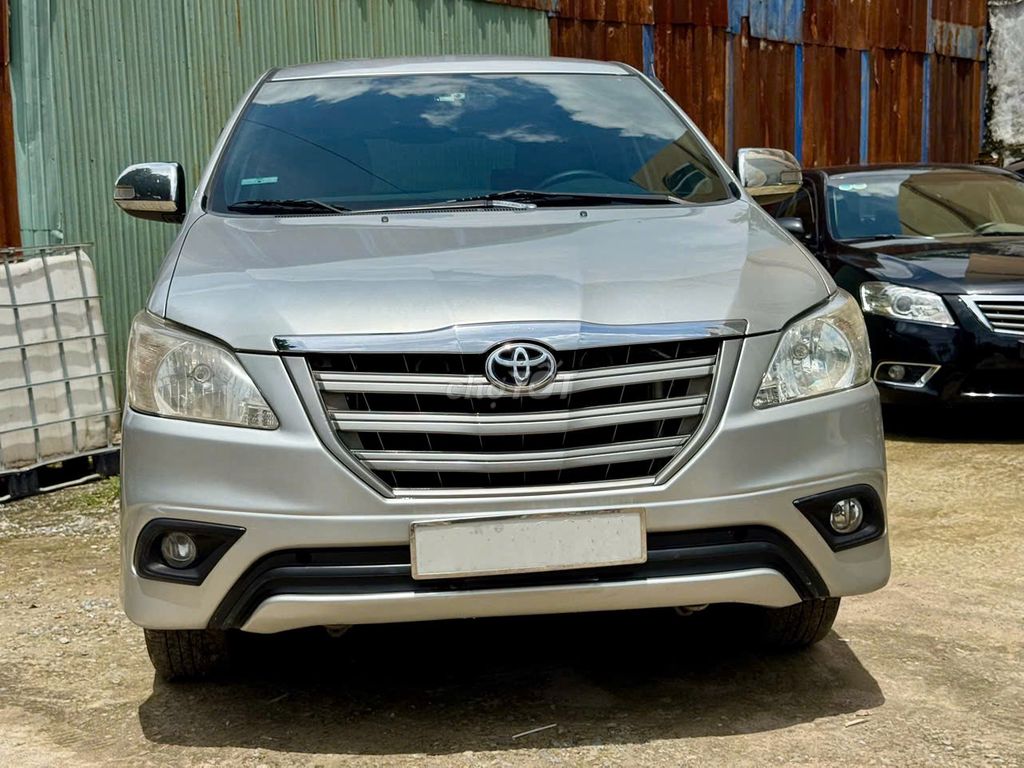 Toyota Innova 2.0E đời xe: 2015 Số sàn 8 chỗ ngồi. Mua bán Ô tô tại Huyện Hóc Môn Tp Hồ Chí Minh được đăng bởi Mr Nhựt chuyên xe hơi lướt chuẩn Toyota Sure hình 3