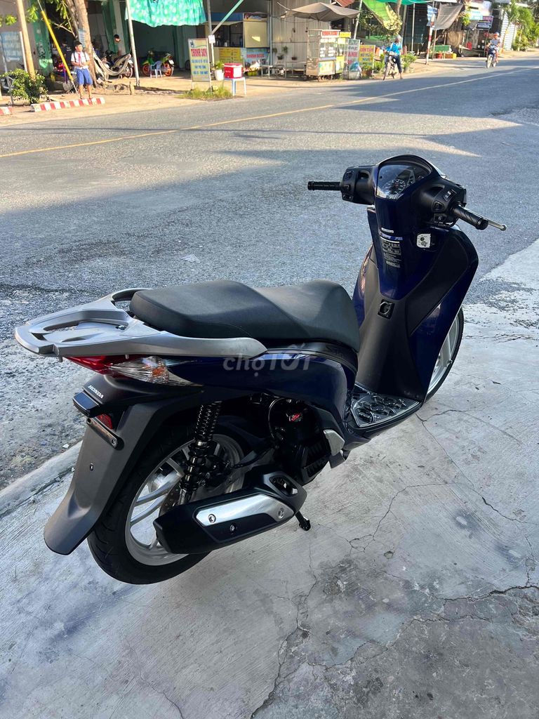 SH 125 xe đẹp Máy Zin (trả góp). Mua bán Xe máy tại Huyện Lai Vung Đồng Tháp được đăng bởi Cửa Hàng Xe Gắn Máy PHONG uy tín hình 2