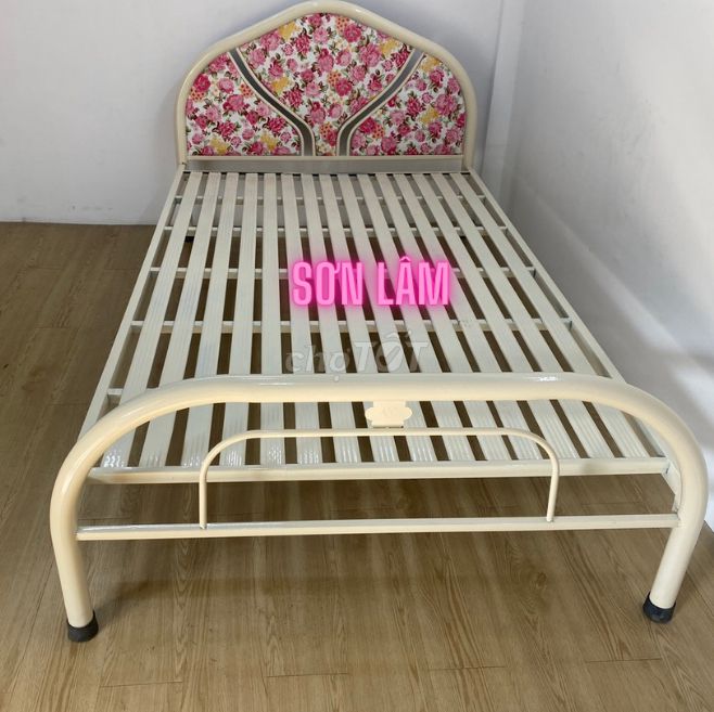 giường sắt bền màu sơn - giường ngủ sắt rẻ giao bh