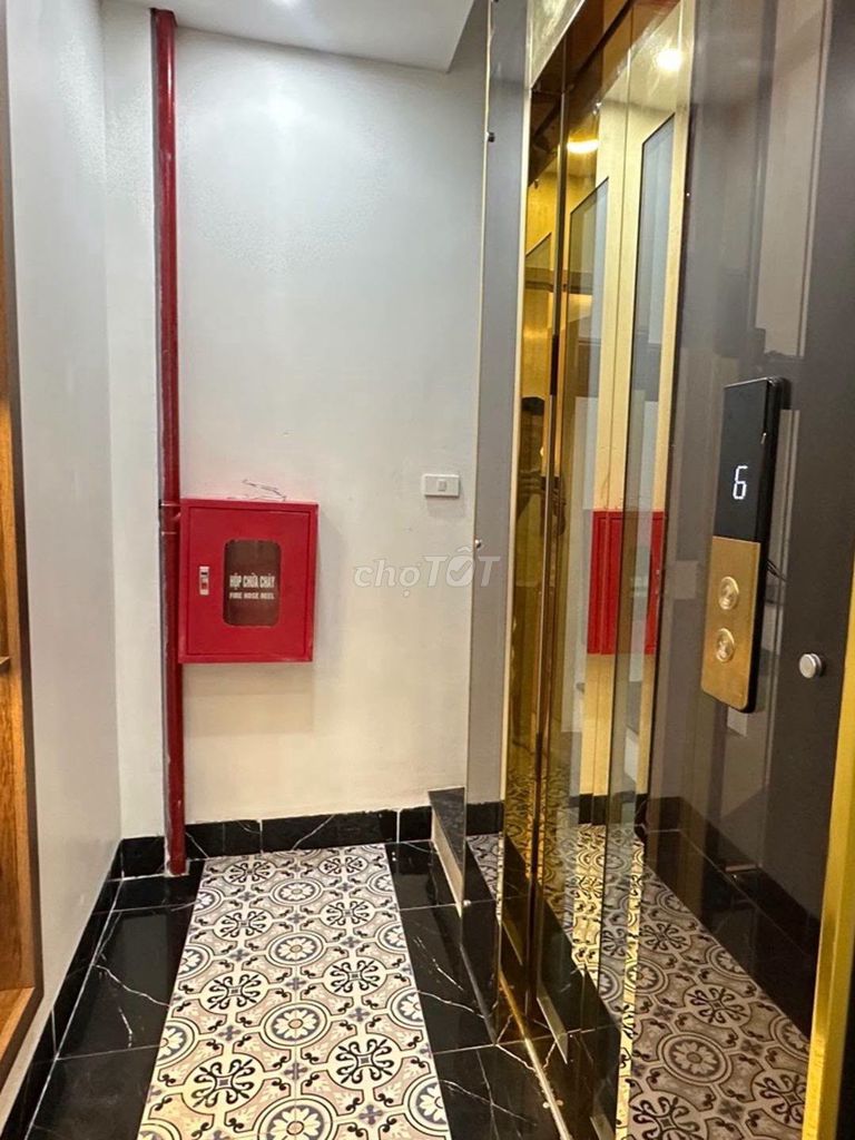 Продается 6-этажный дом с лифтом Dong Da, 42 м2, 3,5 м м, 12 миллиардов